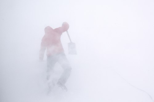 Antarctic storm showing low visibility
